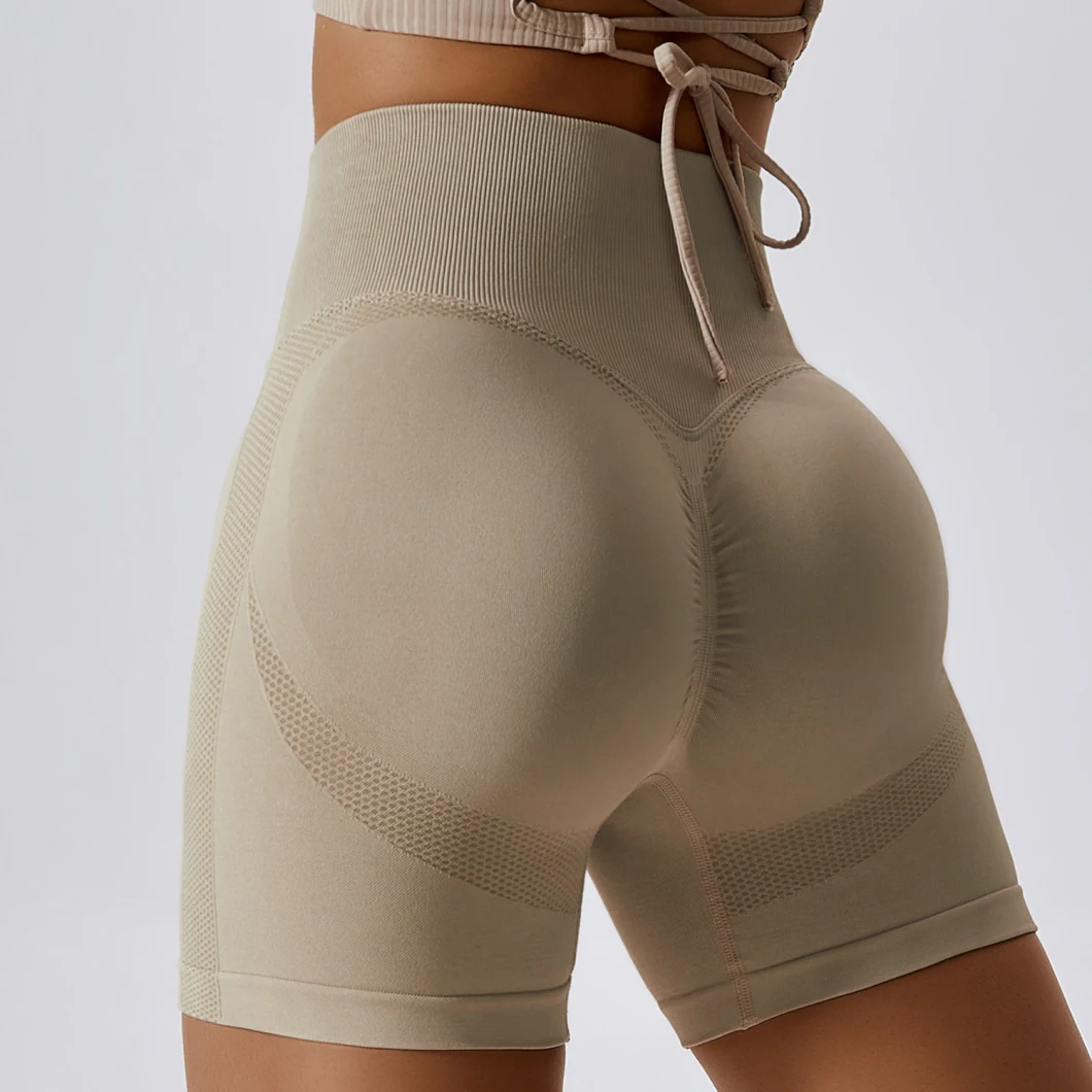 Europe and The United States Seamless Yoga Shorts Peach Hip-Lifting High Waist Fitness Pants Tight Running Sports Shorts Girls